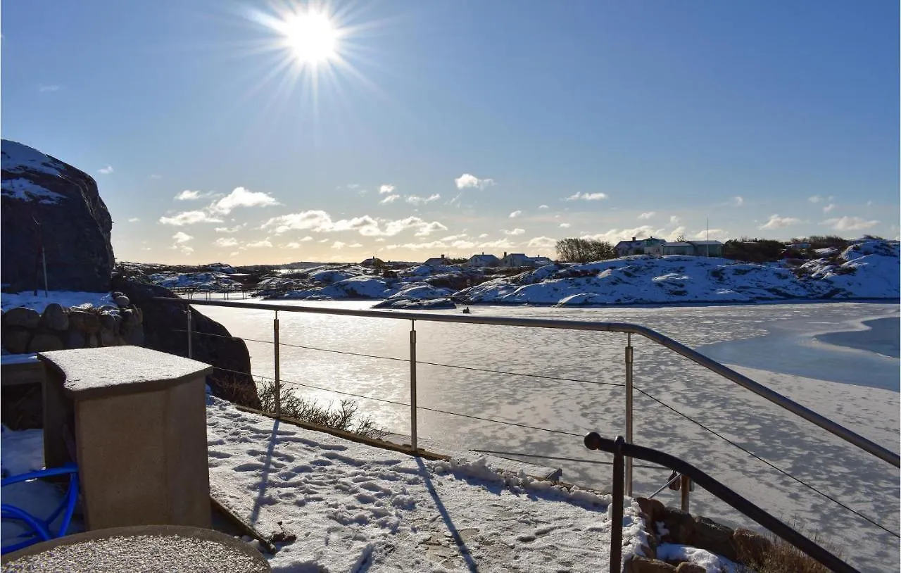 Stunning Home In Torslanda With Jacuzzi, Sauna And Wifi Gothenburg